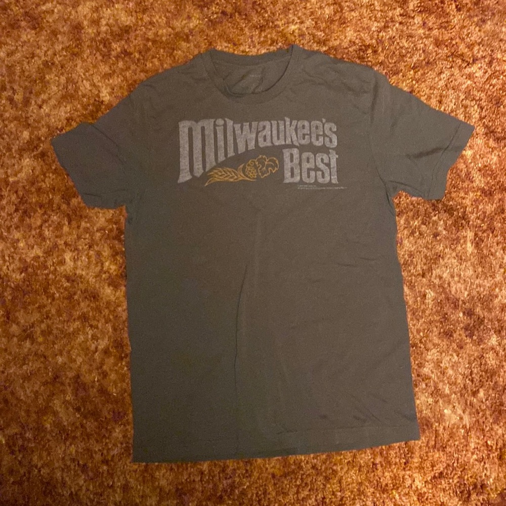 Vintage Old Navy Milwaukee’s Best Charcoal T-Shirt. Size Medium